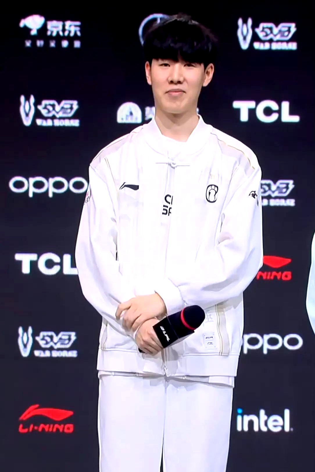 在转播包装 在转播包装